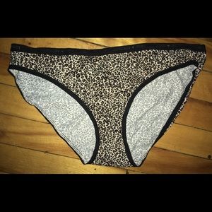Victoria’s Secret leopard print panties. XL